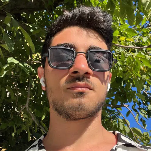 Azad Güler